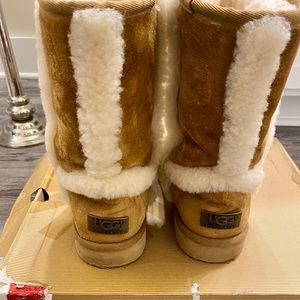 Womens UGG boots